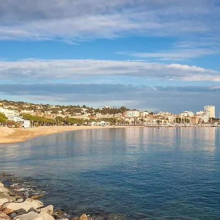 Avec Balcon, Piscine Et Parking - Maxime - Fr-1-226-509 * Sainte-Maxime